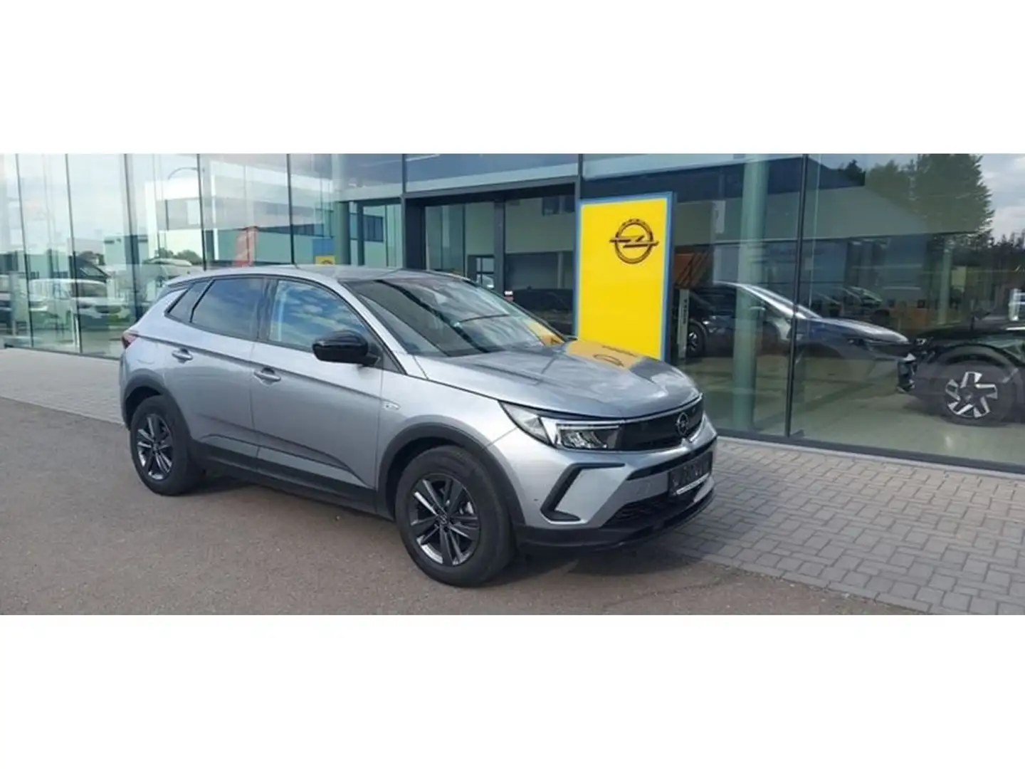 Opel Grandland 1.2T 130OK Business Edition AT8 Navi, Camera Gris - 1