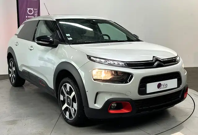 Citroen C4 Cactus view 3