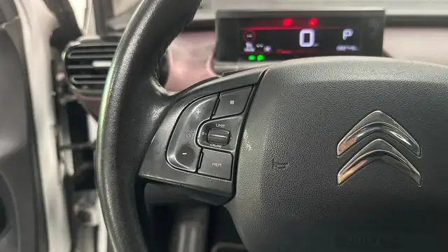 Citroen C4 Cactus view 20