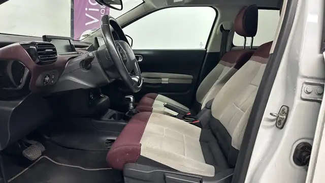 Citroen C4 Cactus view 10