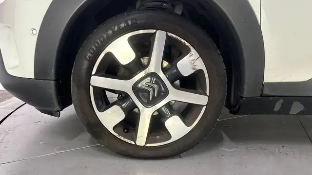 Citroen C4 Cactus view 23