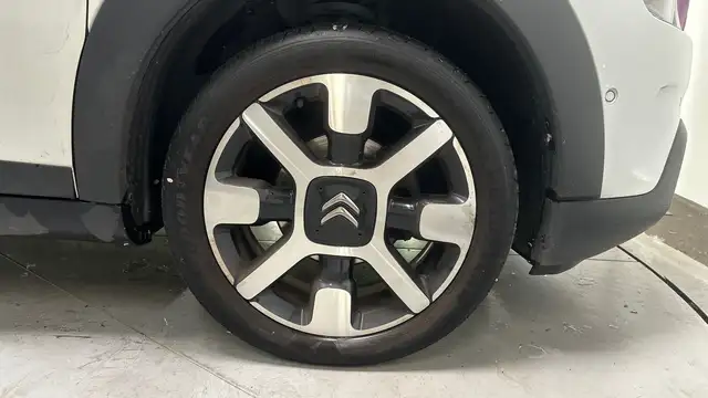 Citroen C4 Cactus view 24