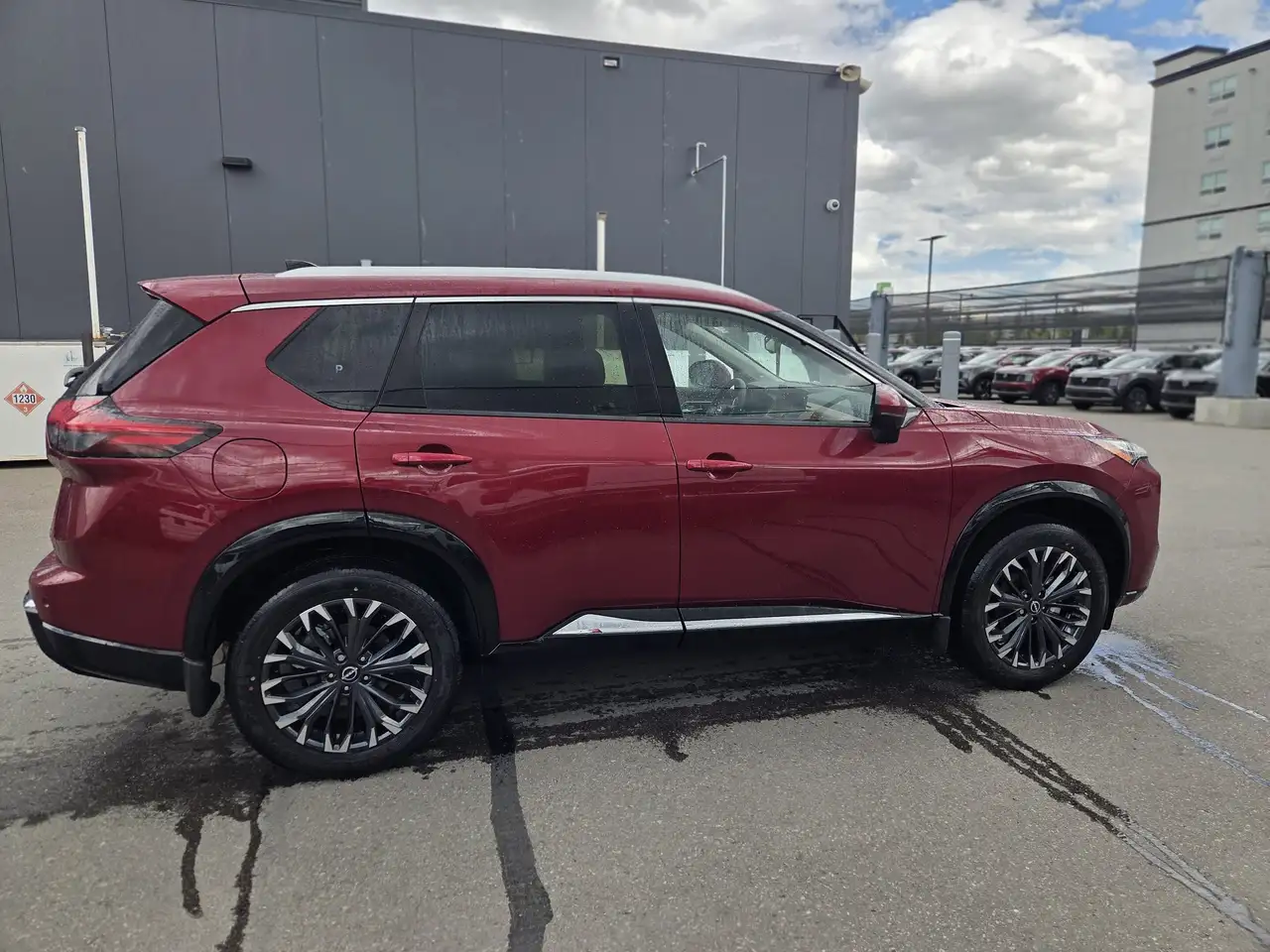 Nissan Rogue photo Nissan Rogue