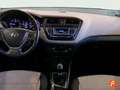 Hyundai i20 1.1CRDI Essence Gris - thumbnail 8