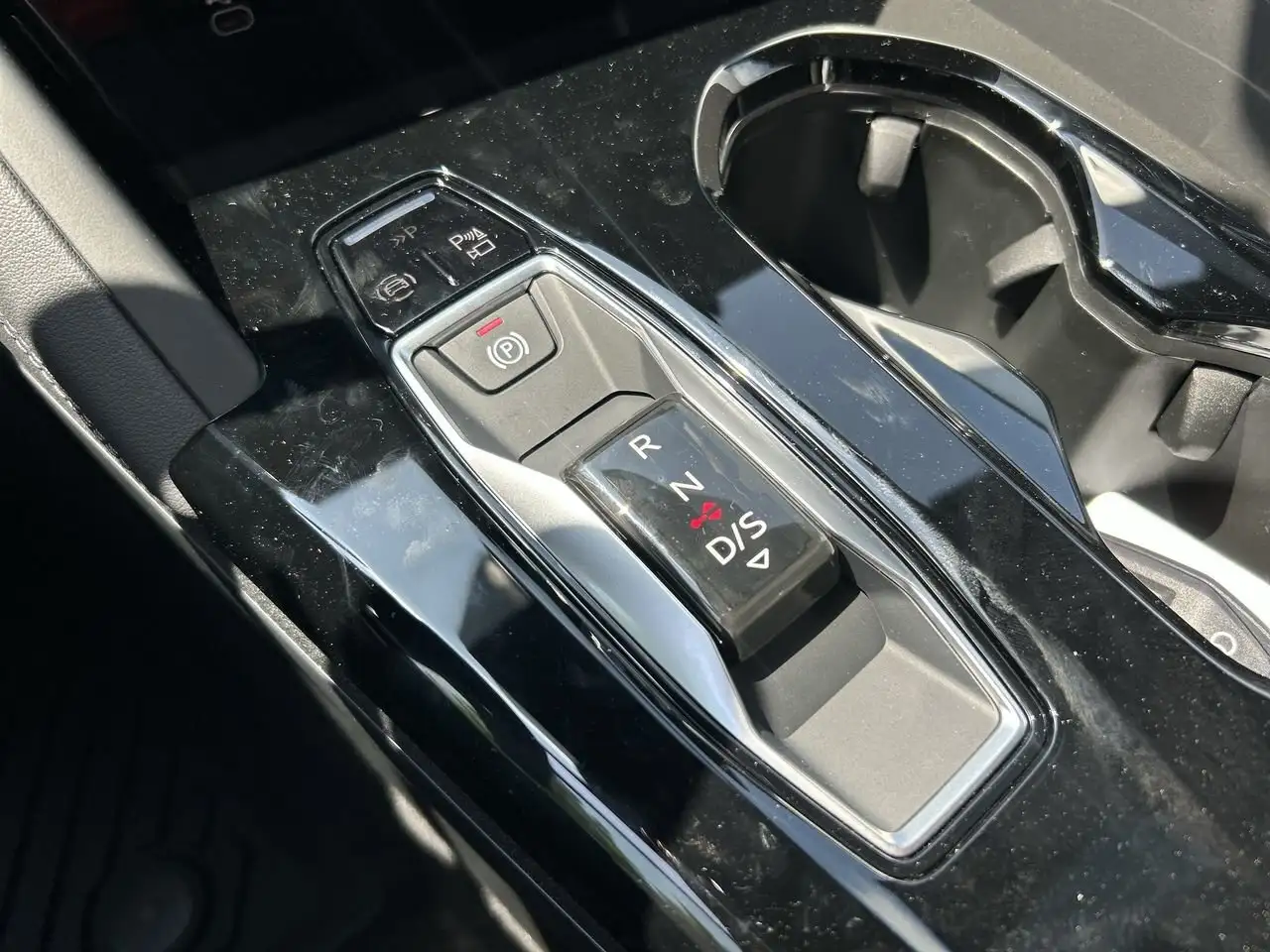 Audi Q5 снимка Audi Q5