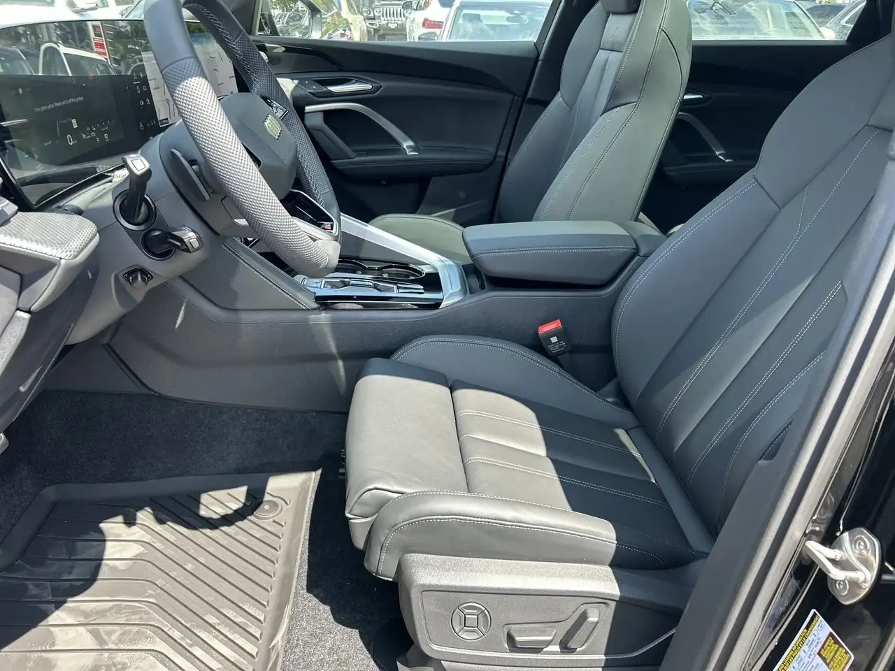 Audi Q5 снимка Audi Q5