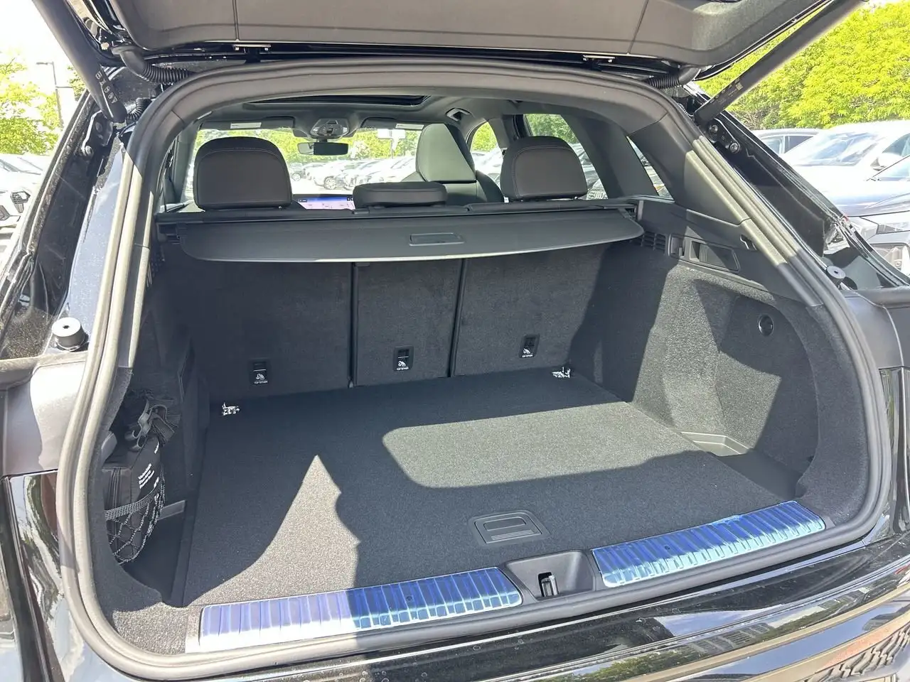 Audi Q5 снимка Audi Q5