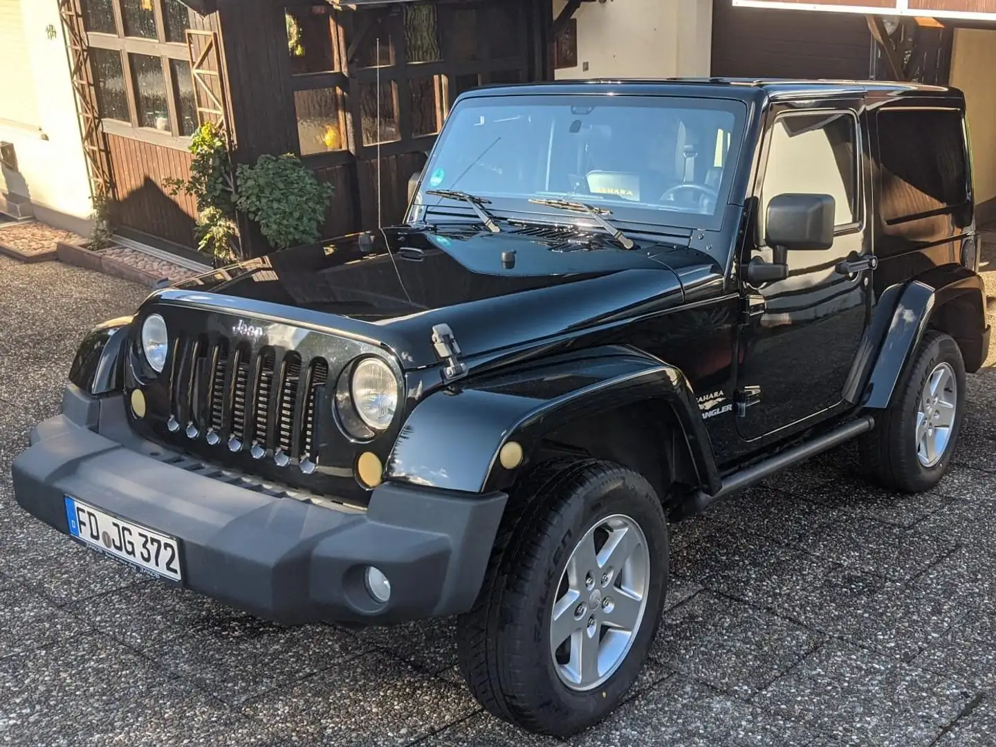 Jeep Wrangler Wrangler Sahara Hard-Top Diesel 3-Türer 2.8 CRD Schwarz - 1