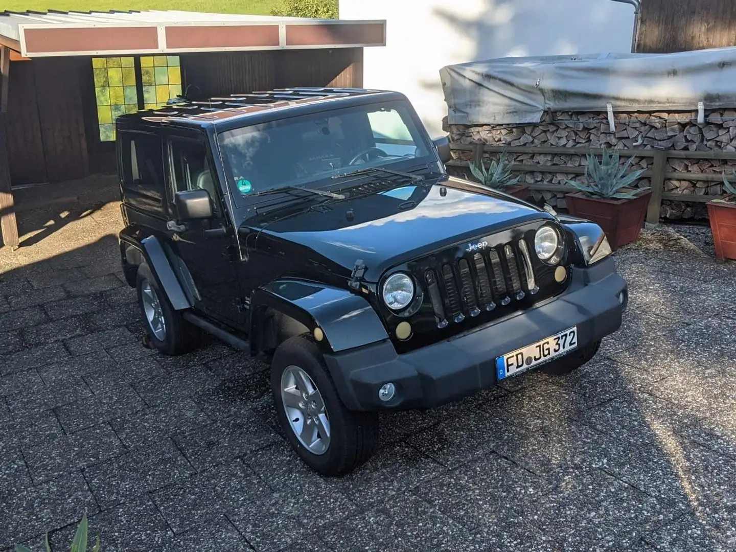 Jeep Wrangler Wrangler Sahara Hard-Top Diesel 3-Türer 2.8 CRD Schwarz - 2