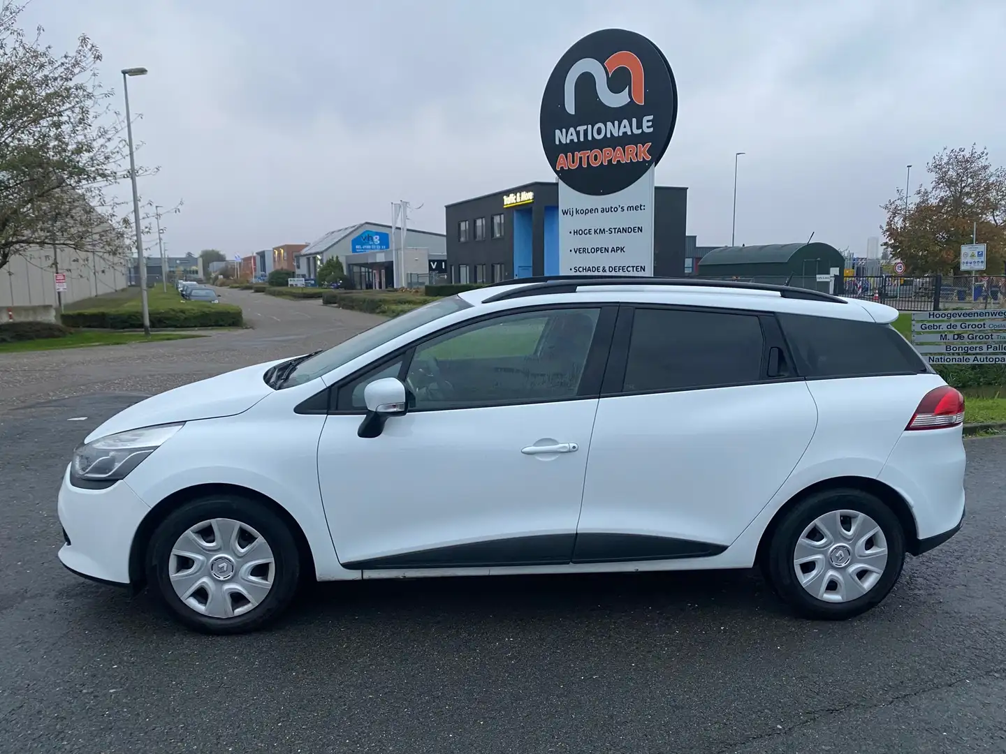 Renault Clio Estate 2016 * 1.5 dCi ECO Expression * ELEC. RAMEN Wit - 2