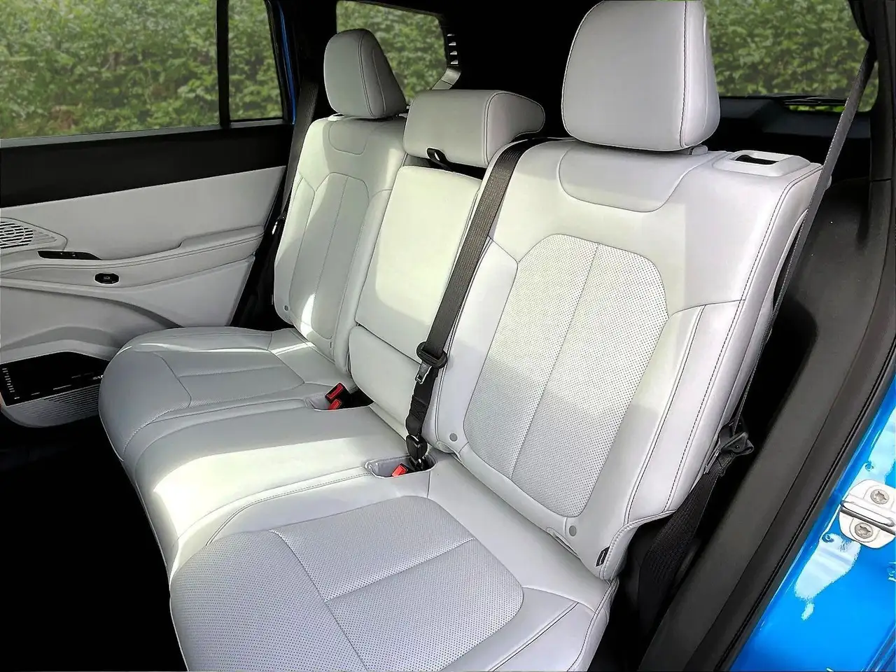 Jeep Cherokee photo Jeep Cherokee