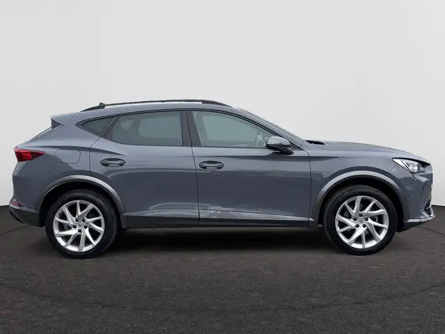 Cupra Formentor view 7