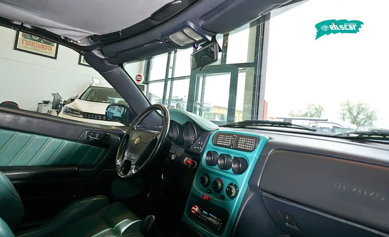 Alfa Romeo Spider 2.0i 916, foto 8