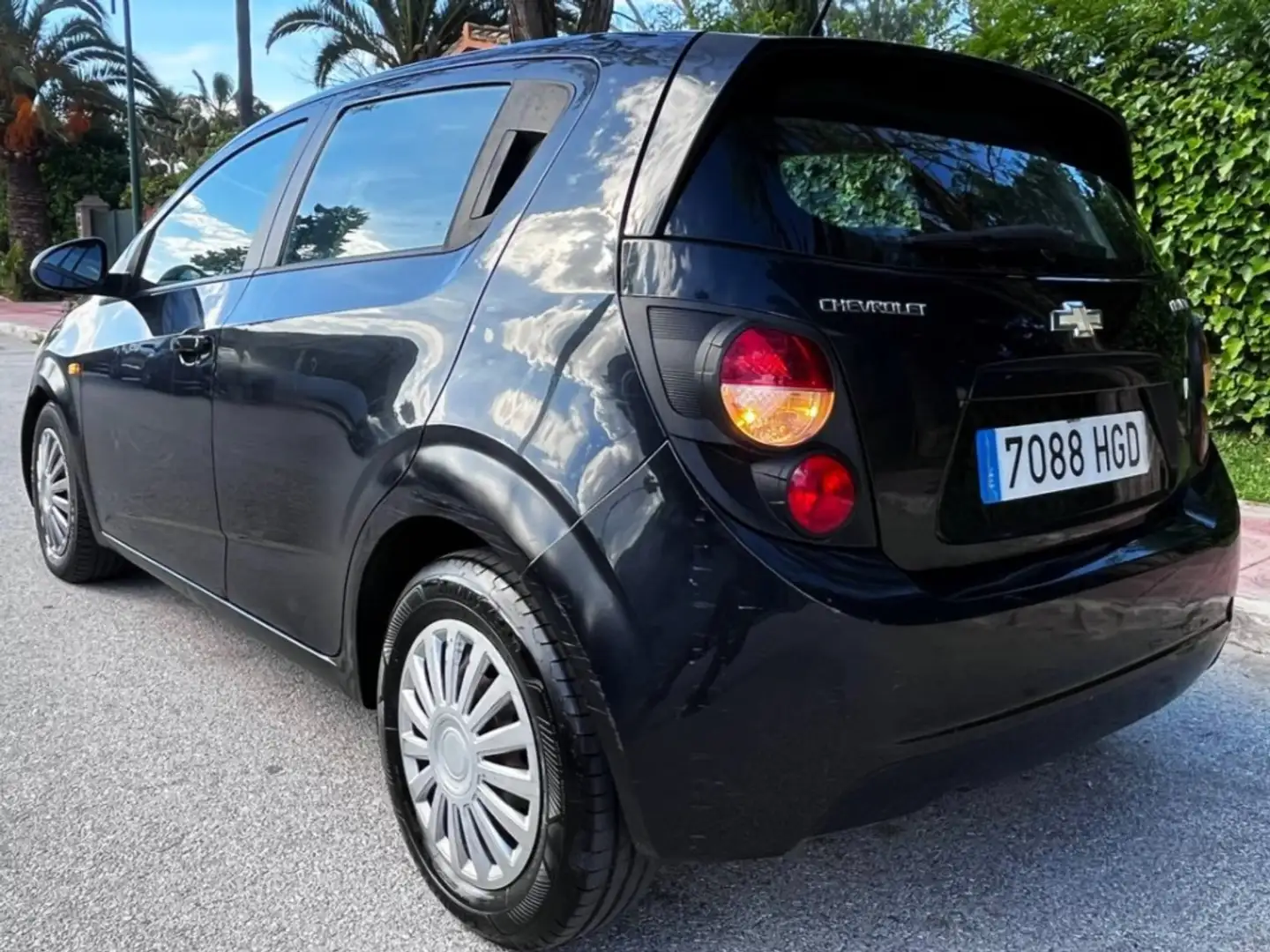 Chevrolet Aveo 1.4 16v LT+ Aut. Negru - 2