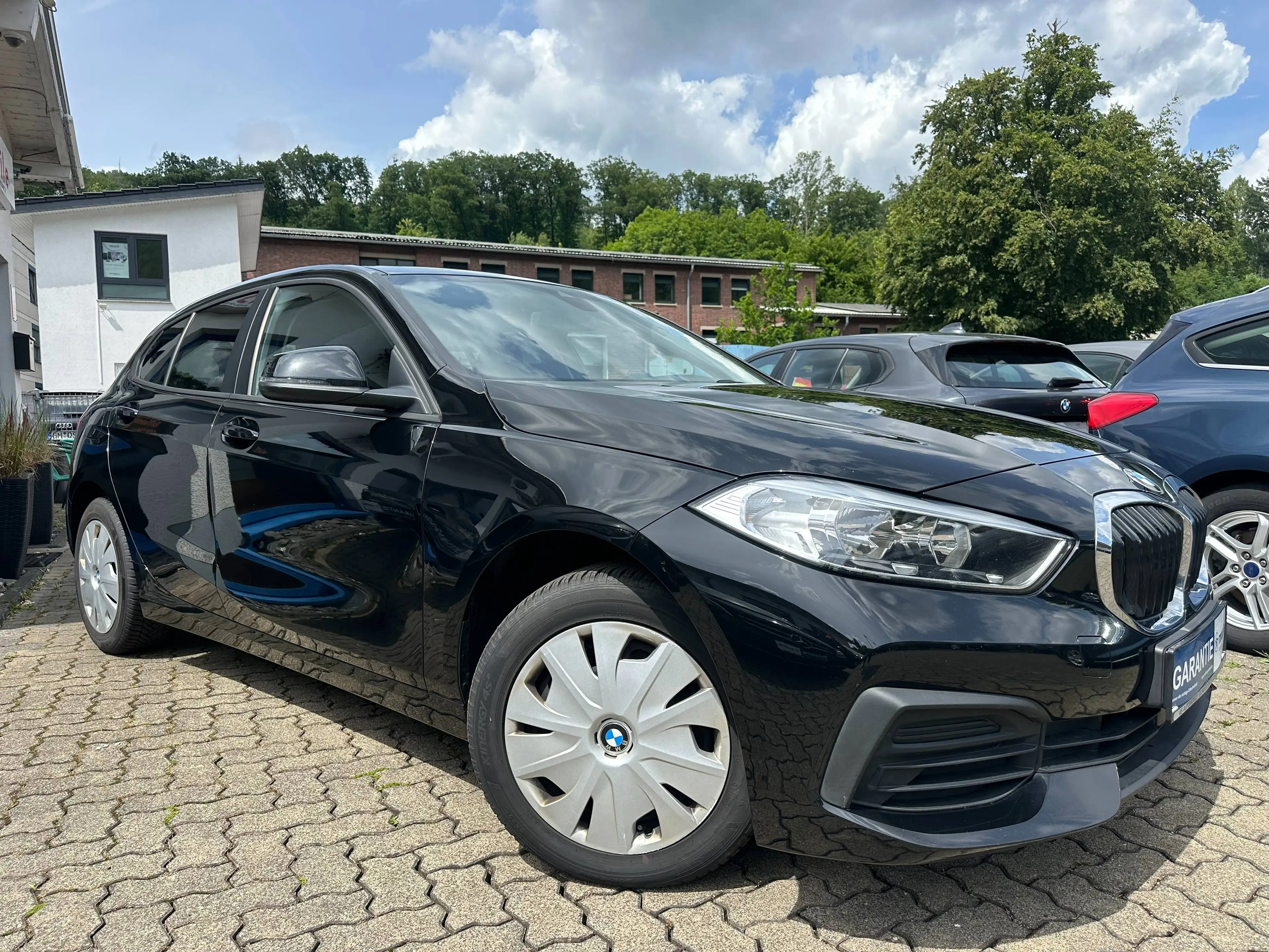 BMW 116 d Aut+1HAND+NAVI+KLIMA+PDC+SHZ+LIVE COCKPIT+TEMPO — photo 2