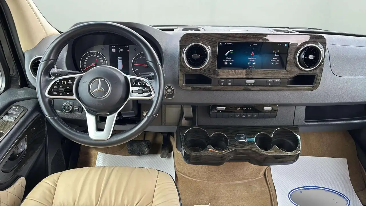 Mercedes-Benz Sprinter снимка Mercedes-Benz Sprinter
