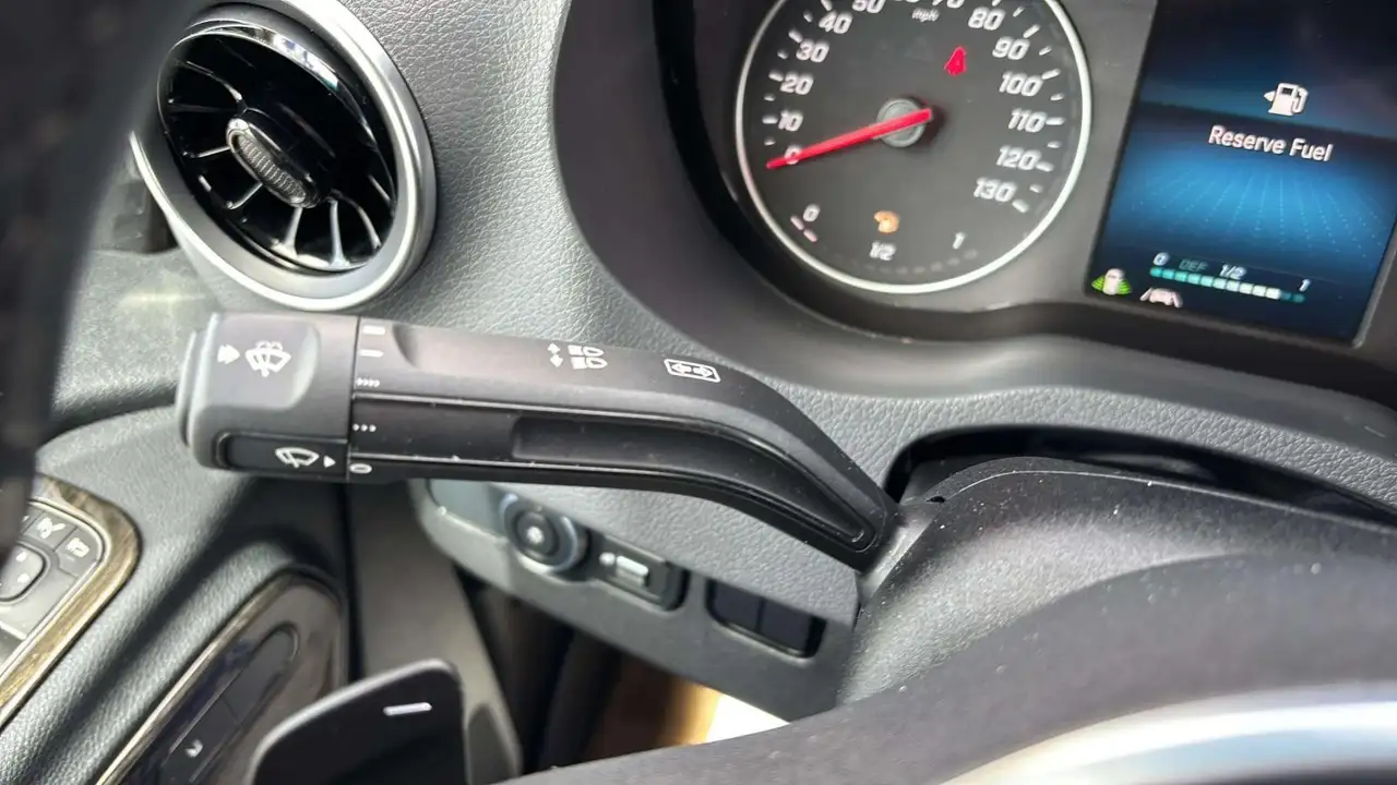 Mercedes-Benz Sprinter снимка Mercedes-Benz Sprinter
