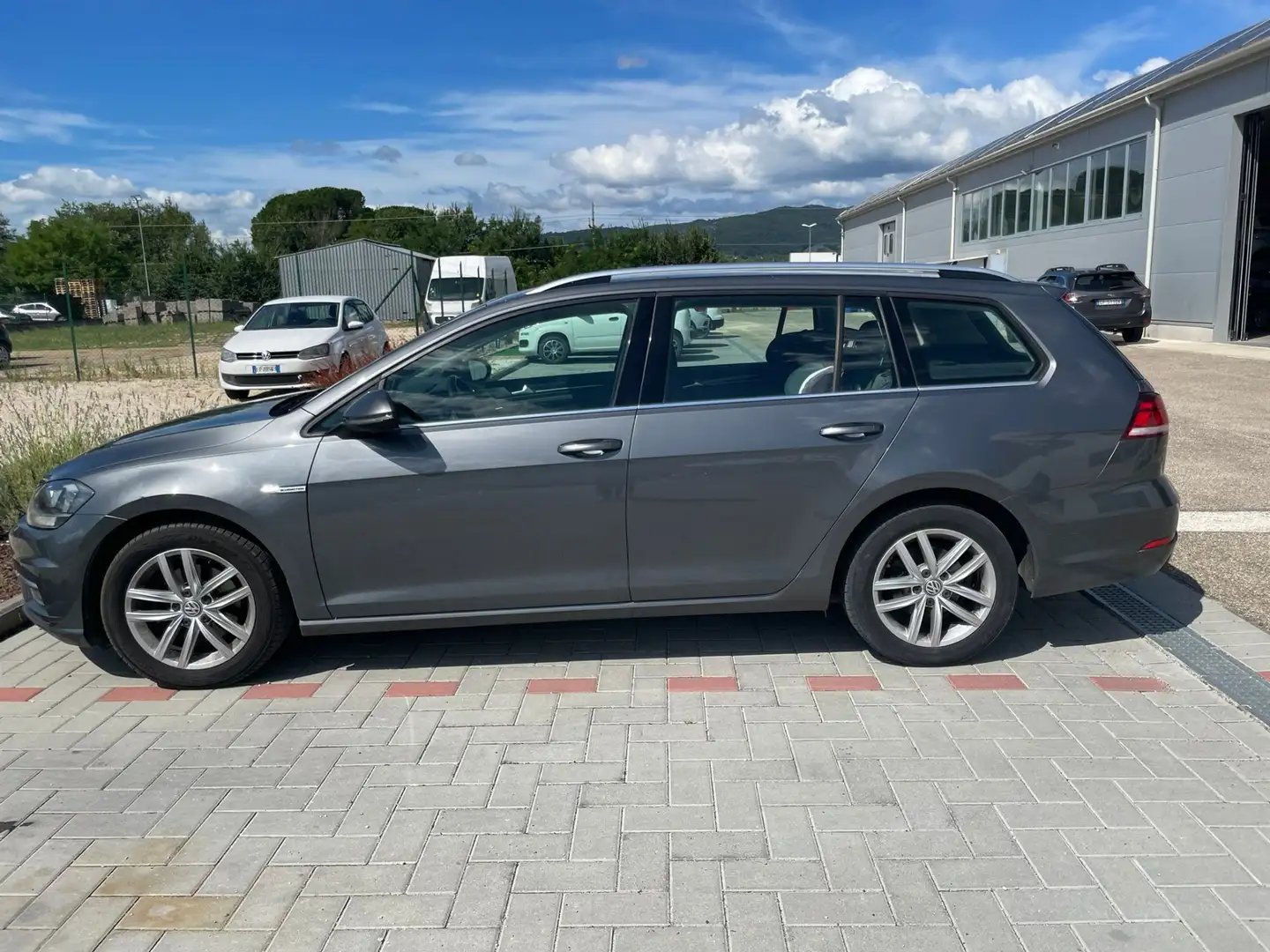 Volkswagen Golf Variant 1.4 tgi Executive 110cv - 2