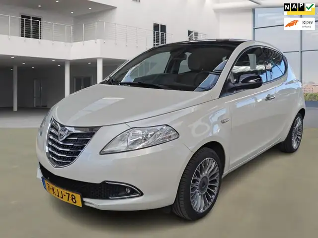 Lancia Ypsilon 0.9 TwinAir Platinum