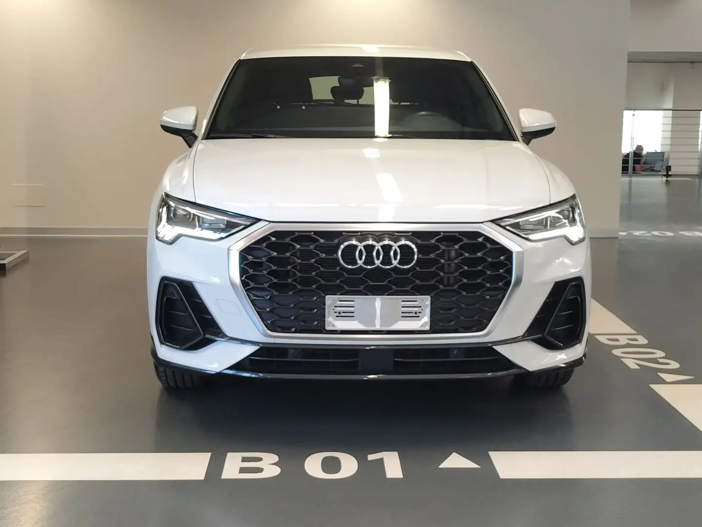 Audi Q3 SPB 35 TDI S tronic Bianco - 2