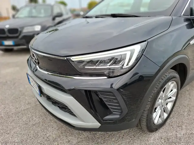 Opel Crossland X view 4