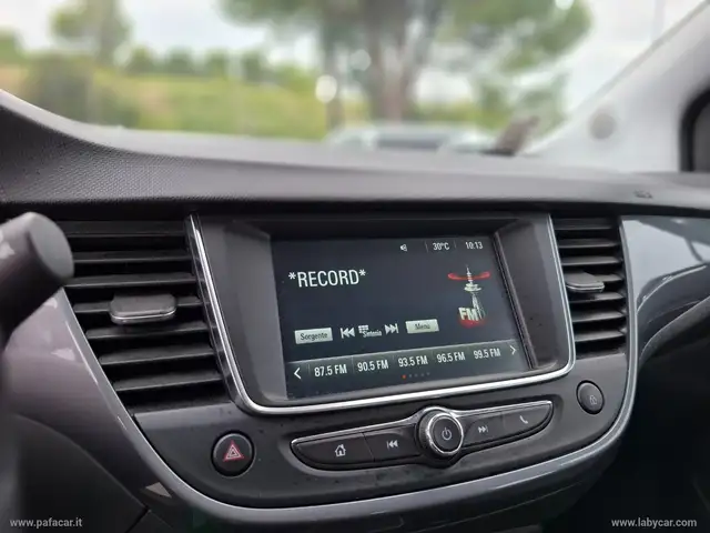 Opel Crossland X view 14