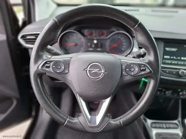 Opel Crossland X view 11