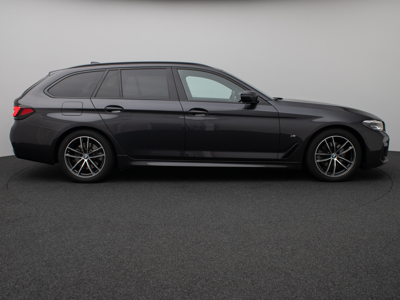 BMW 520 M Sport Panorama Kamera DAB AHK Alarm — photo 5