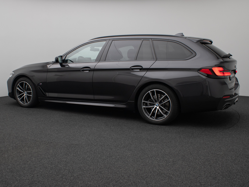 BMW 520 M Sport Panorama Kamera DAB AHK Alarm — photo 10