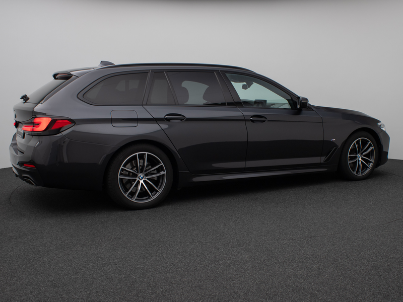 BMW 520 M Sport Panorama Kamera DAB AHK Alarm — photo 6