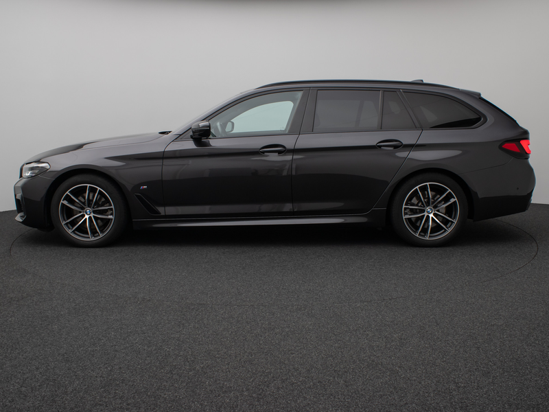 BMW 520 M Sport Panorama Kamera DAB AHK Alarm — photo 11