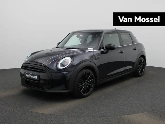 MINI Cooper Mini 5 door (100 kW)