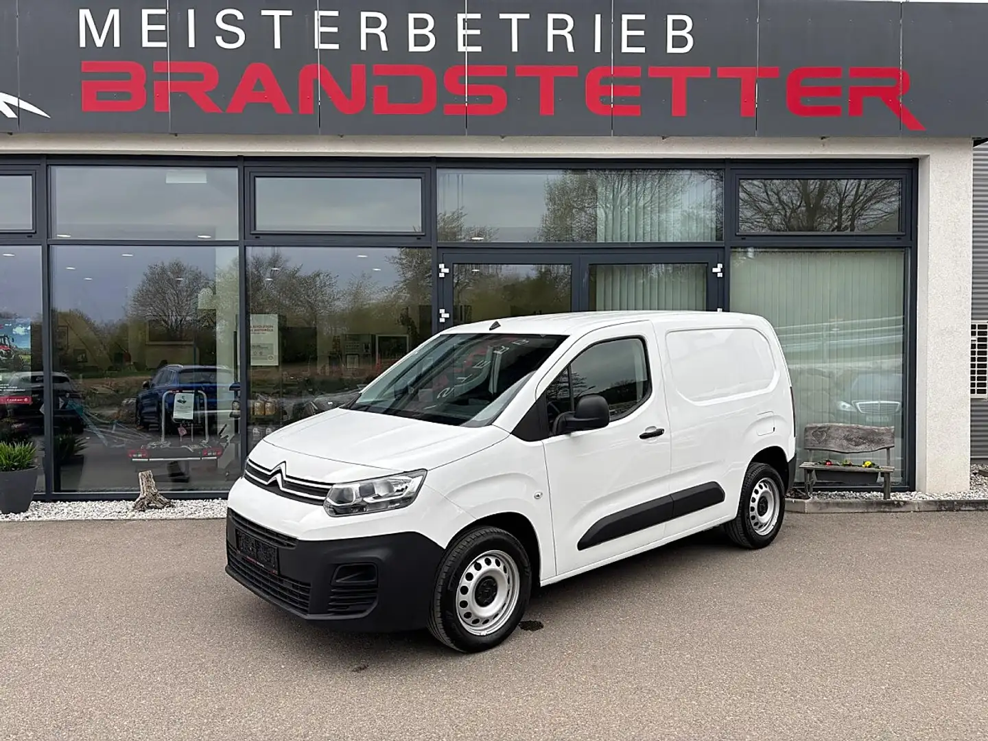 Citroen Berlingo Kastenwagen Komfort Plus M BlueHDi 130... Weiß - 1
