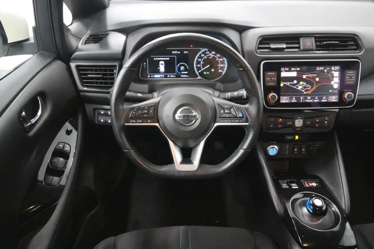 Nissan Leaf снимка Nissan Leaf