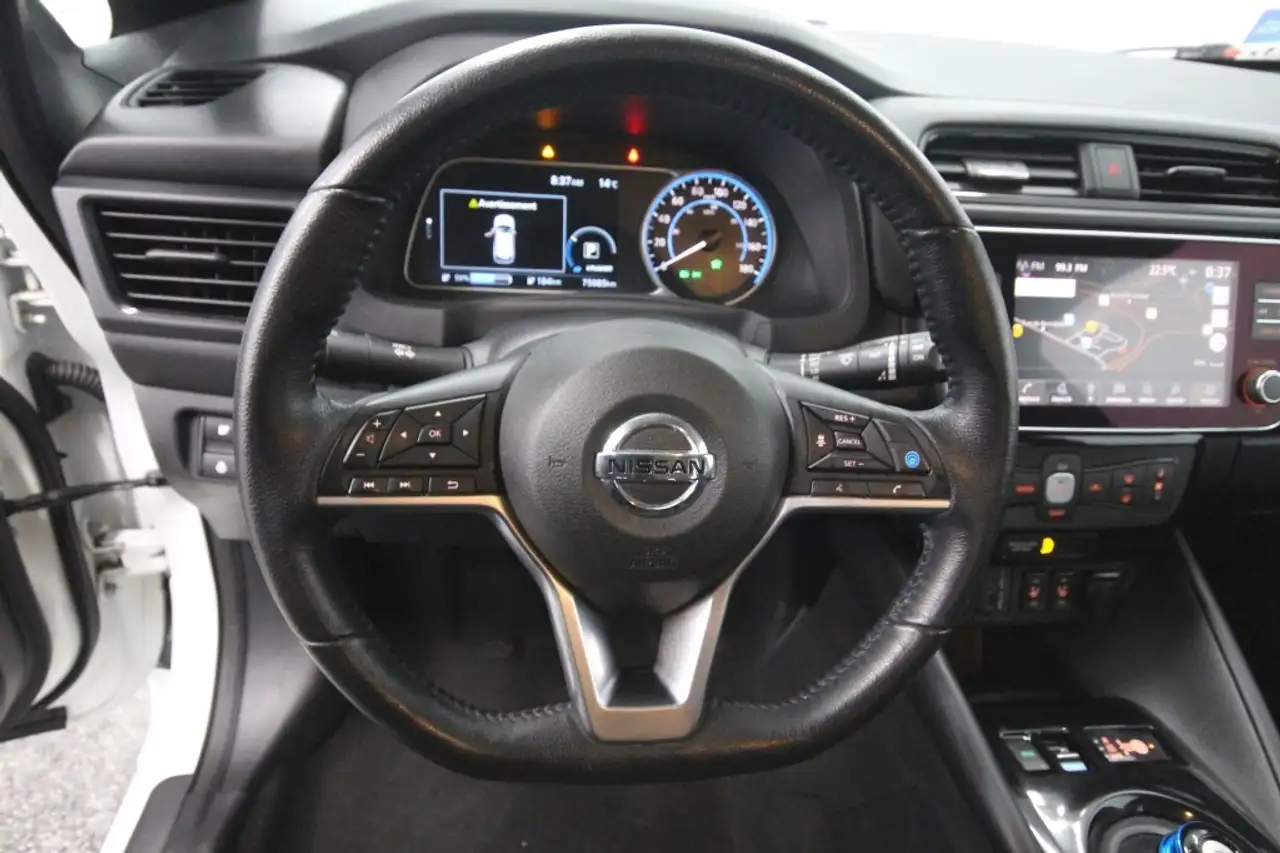 Nissan Leaf снимка Nissan Leaf