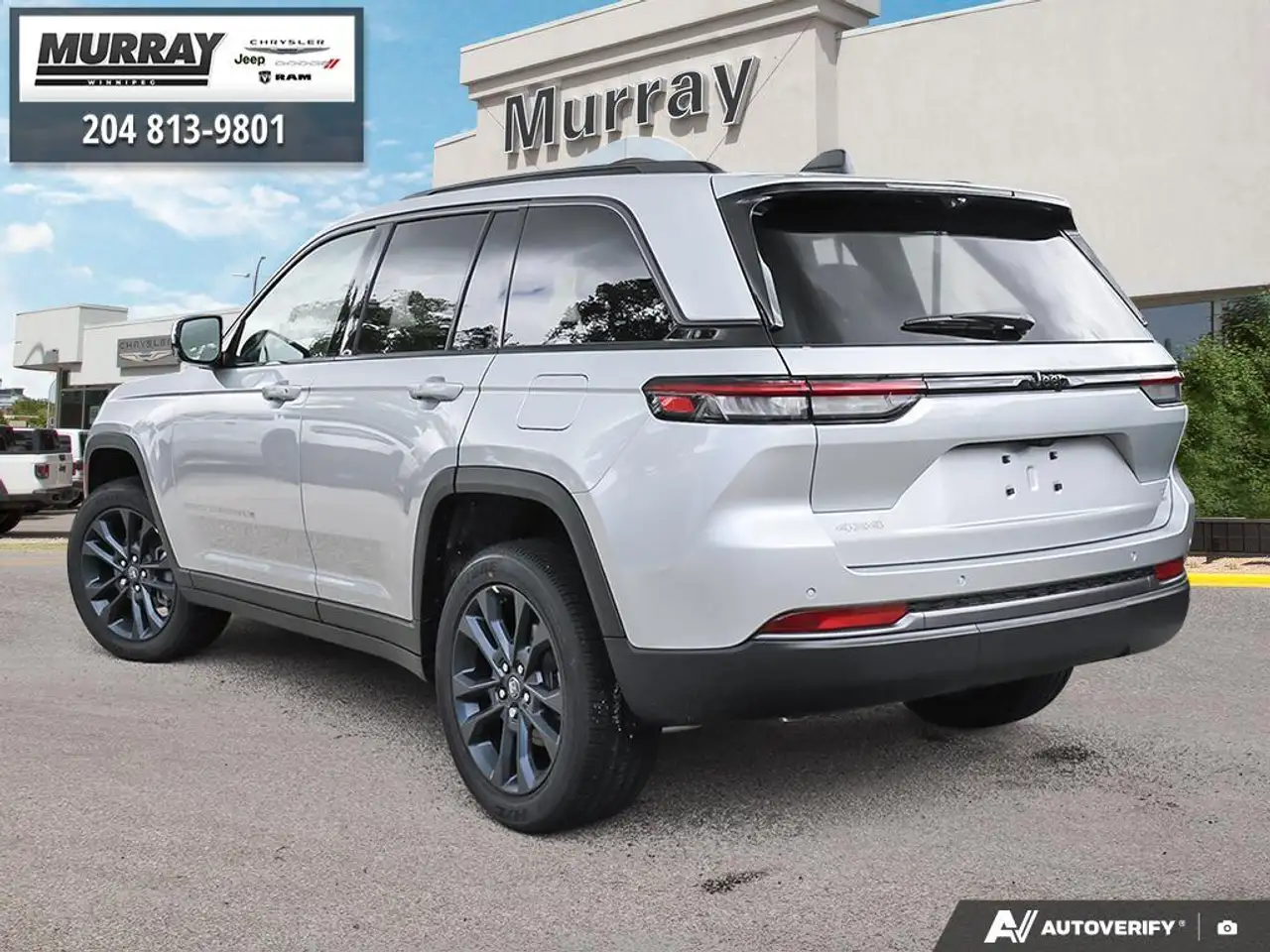 Jeep Grand Cherokee photo Jeep Grand Cherokee