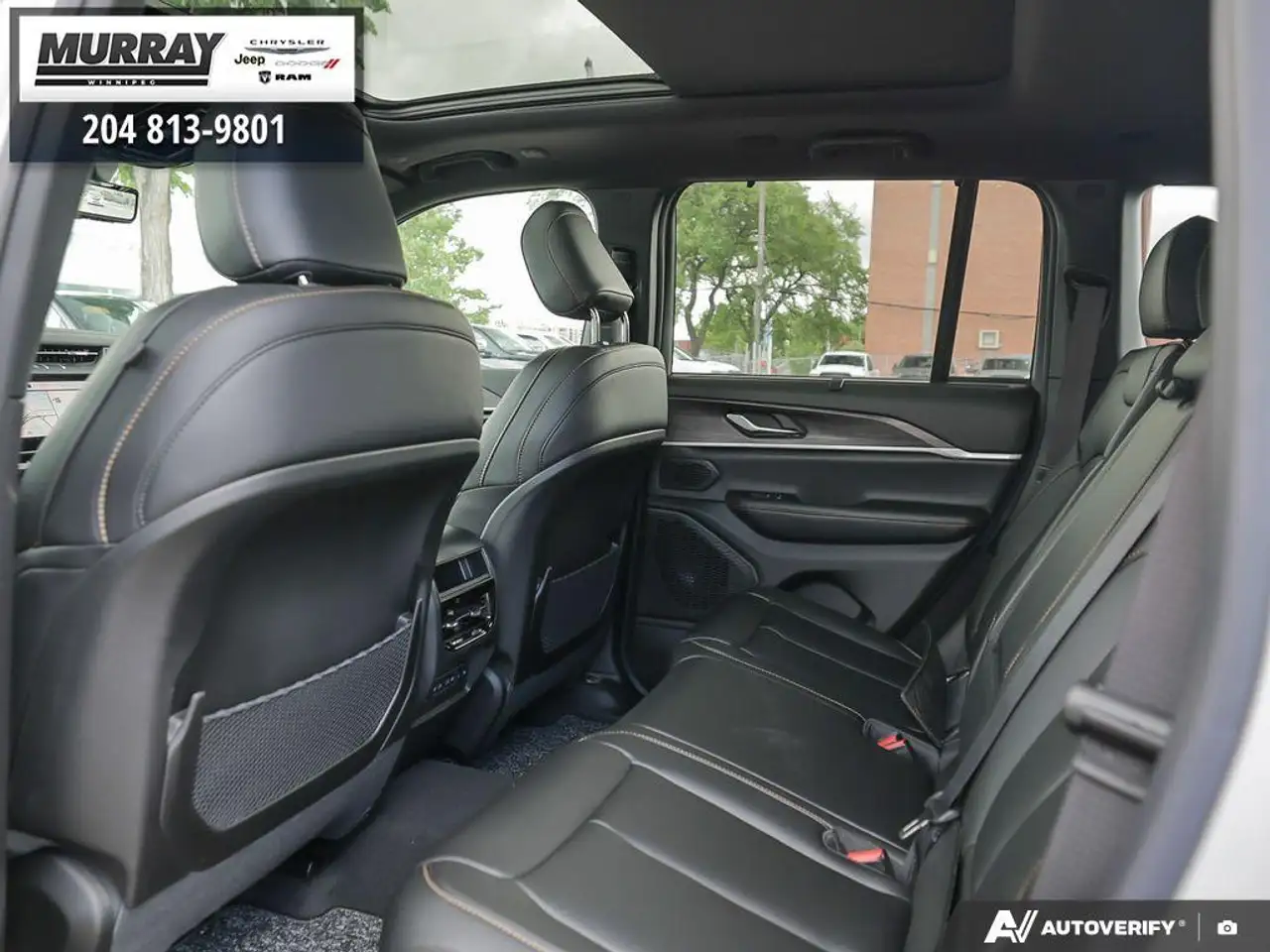 Jeep Grand Cherokee photo Jeep Grand Cherokee