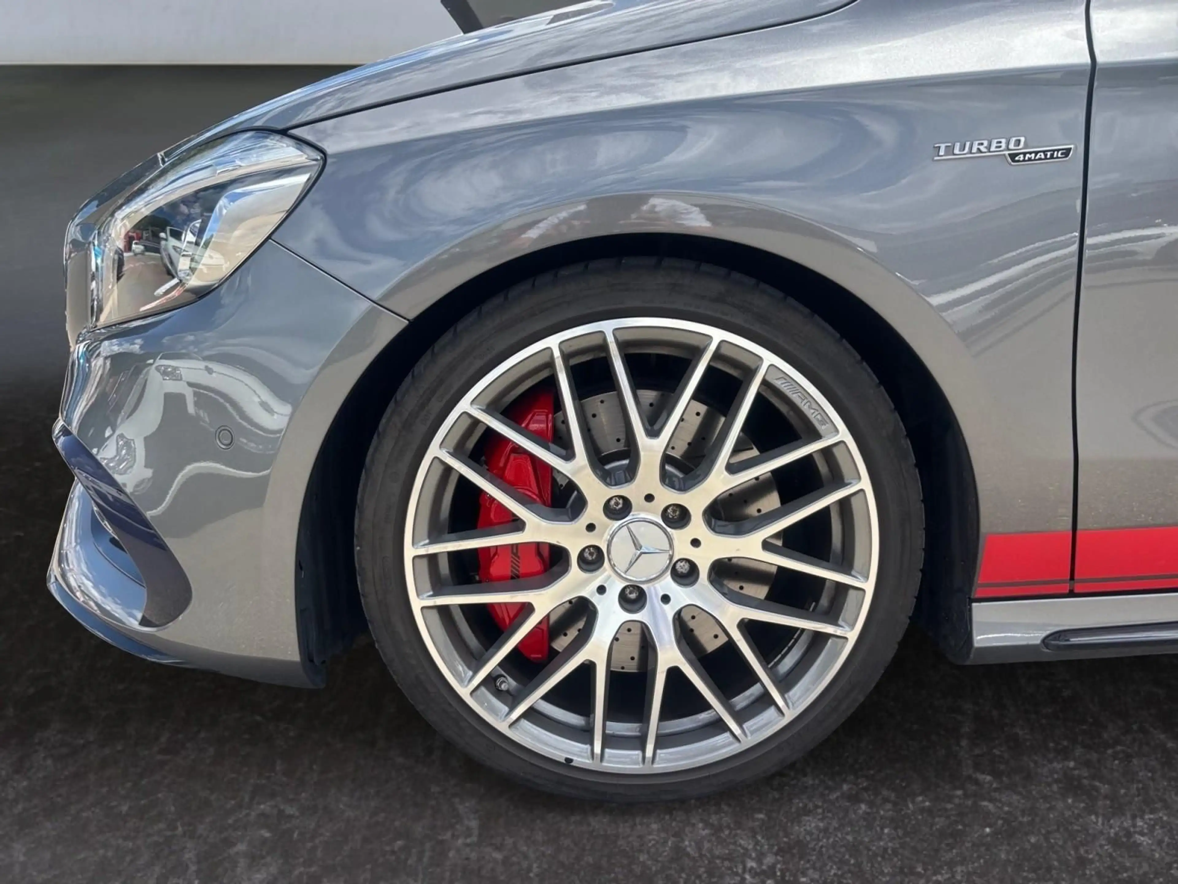 Mercedes-Benz A 45 AMG 4Matic/AUTOMATIK/PANO/LED/NAVI/ — photo 9