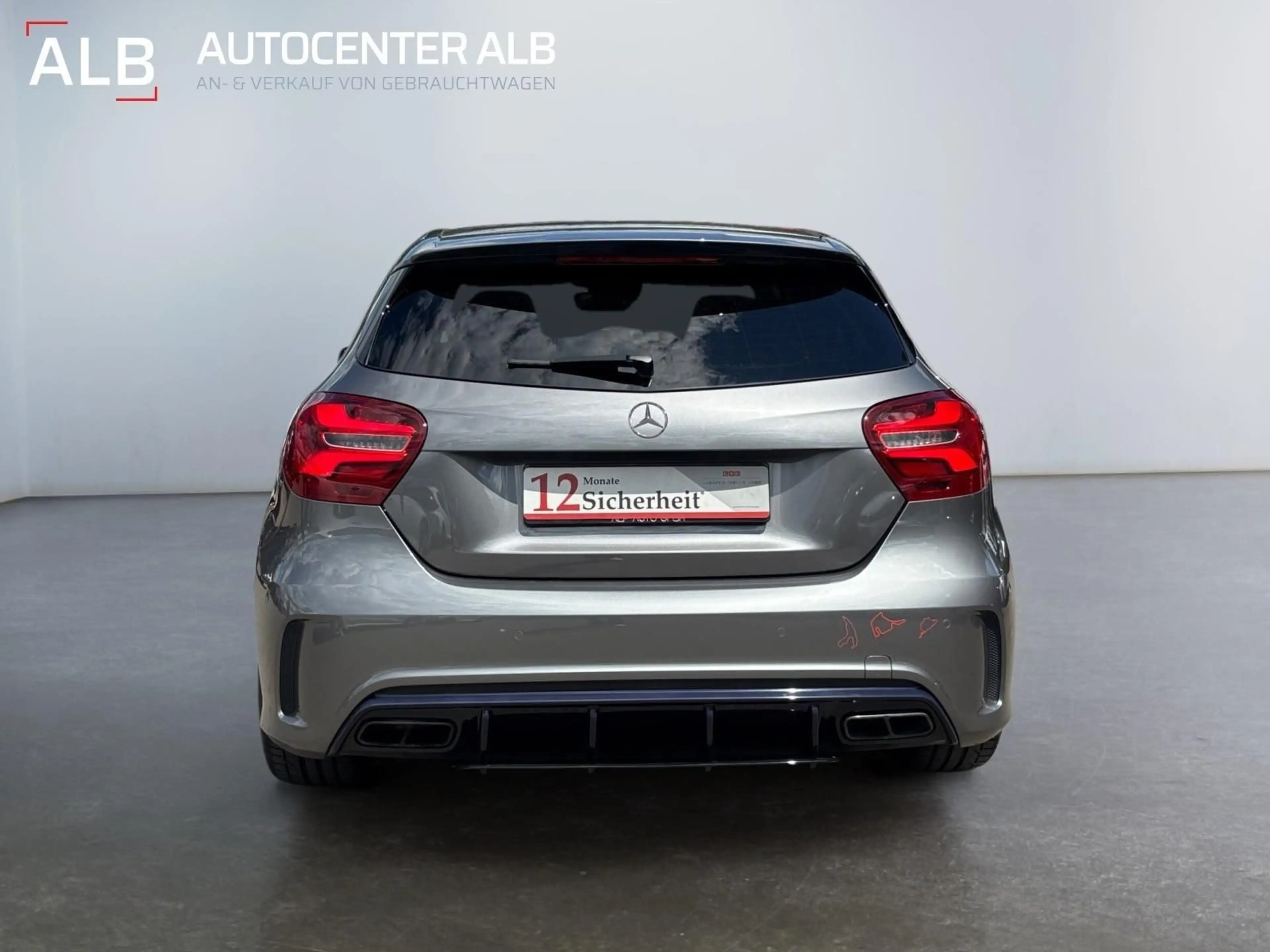 Mercedes-Benz A 45 AMG 4Matic/AUTOMATIK/PANO/LED/NAVI/ — photo 4