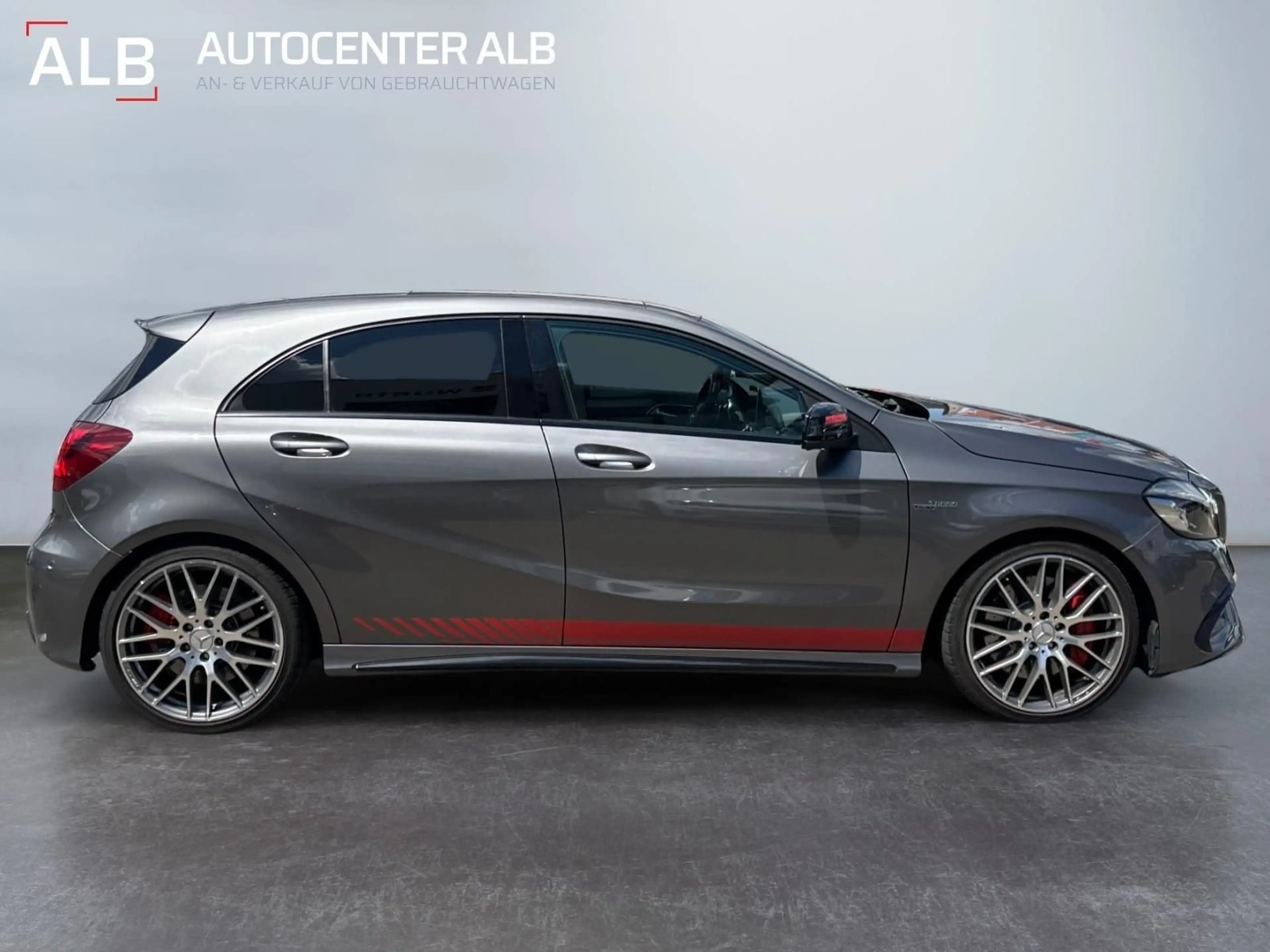 Mercedes-Benz A 45 AMG 4Matic/AUTOMATIK/PANO/LED/NAVI/ — photo 6