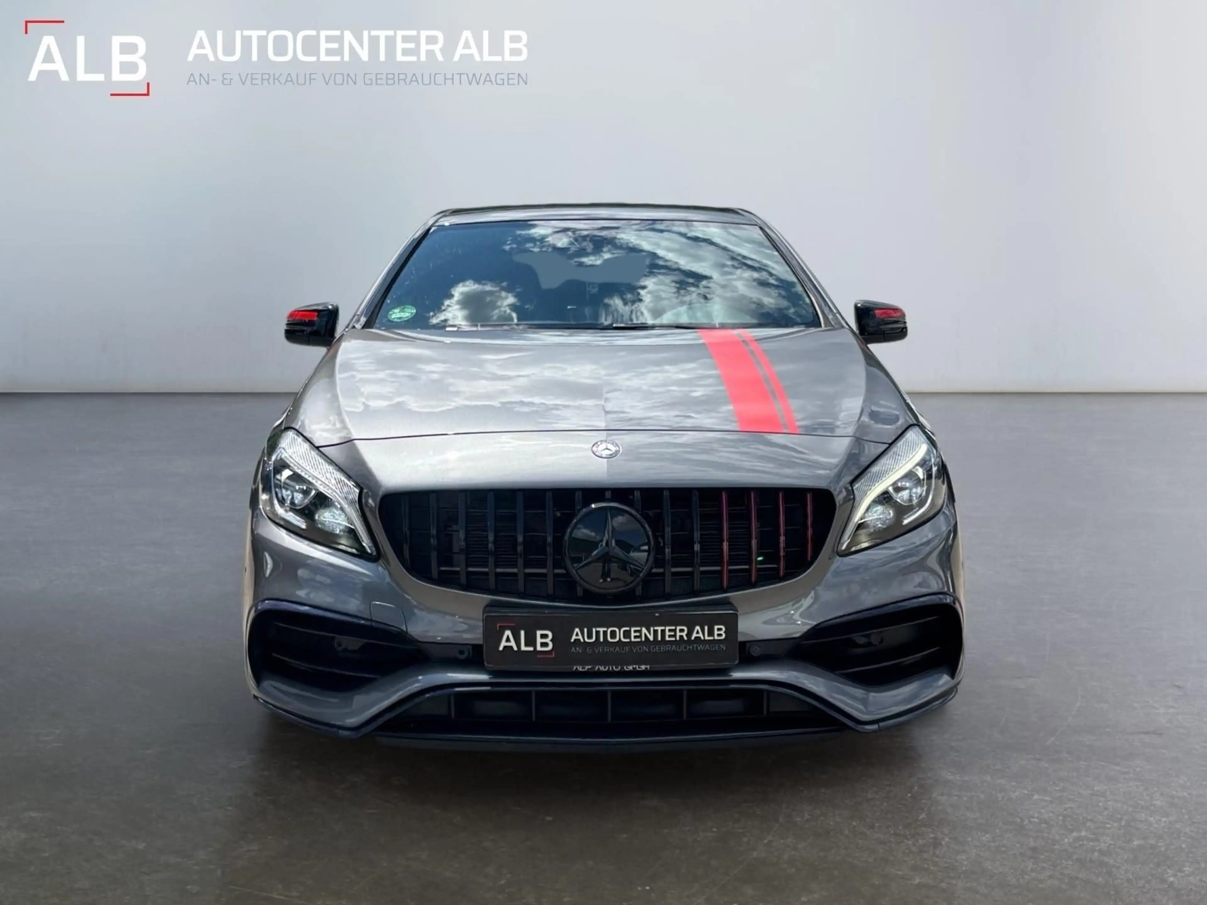 Mercedes-Benz A 45 AMG 4Matic/AUTOMATIK/PANO/LED/NAVI/ — photo 8