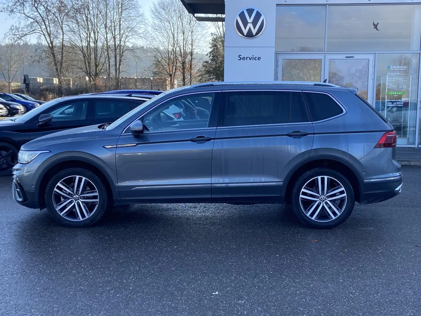 Volkswagen Tiguan Allspace 2.0 TSI DSG ELEGANCE 4-MOTION 7- Grau - 2