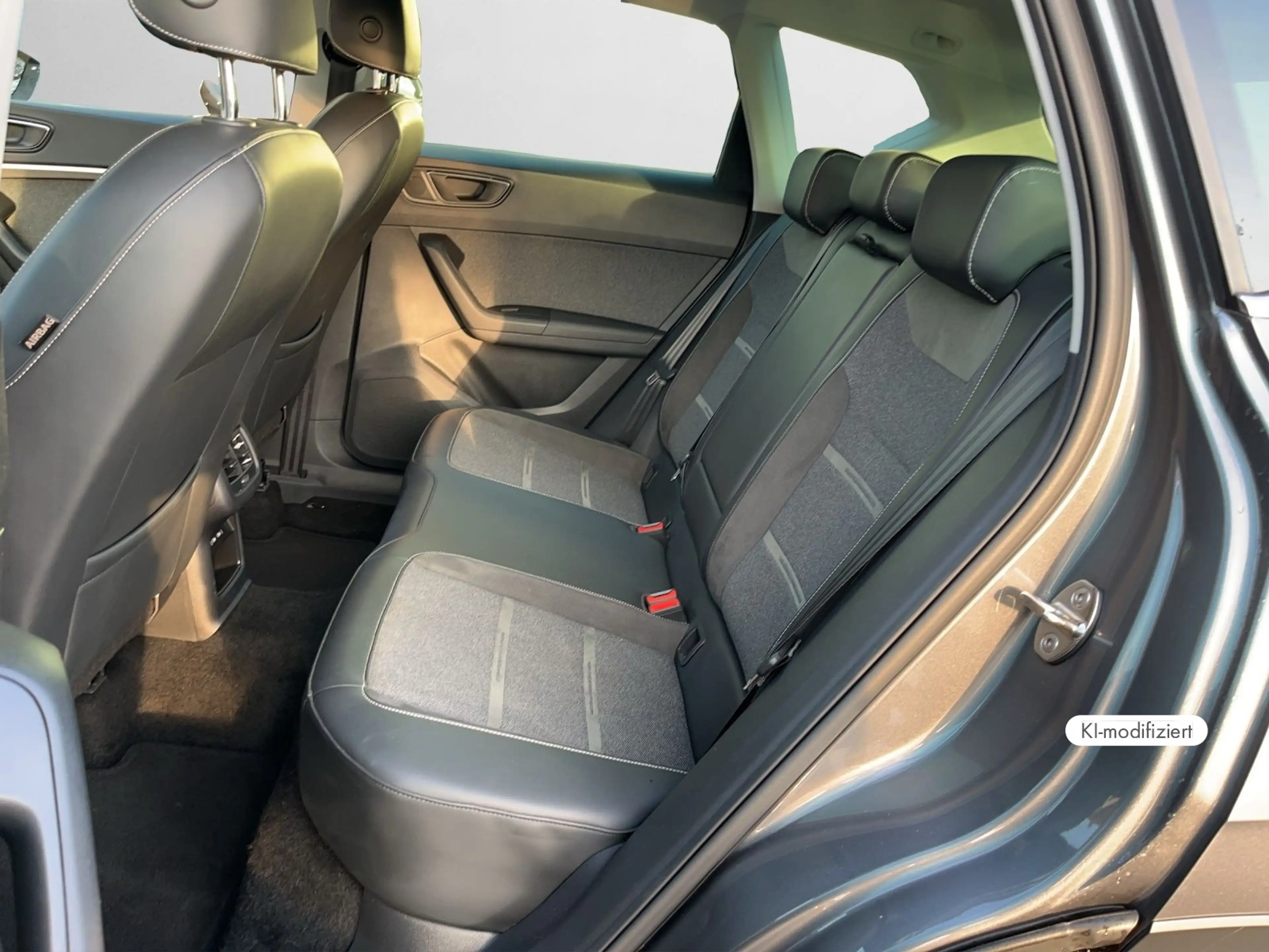 SEAT Ateca Xperience 1.5 TSI — photo 14