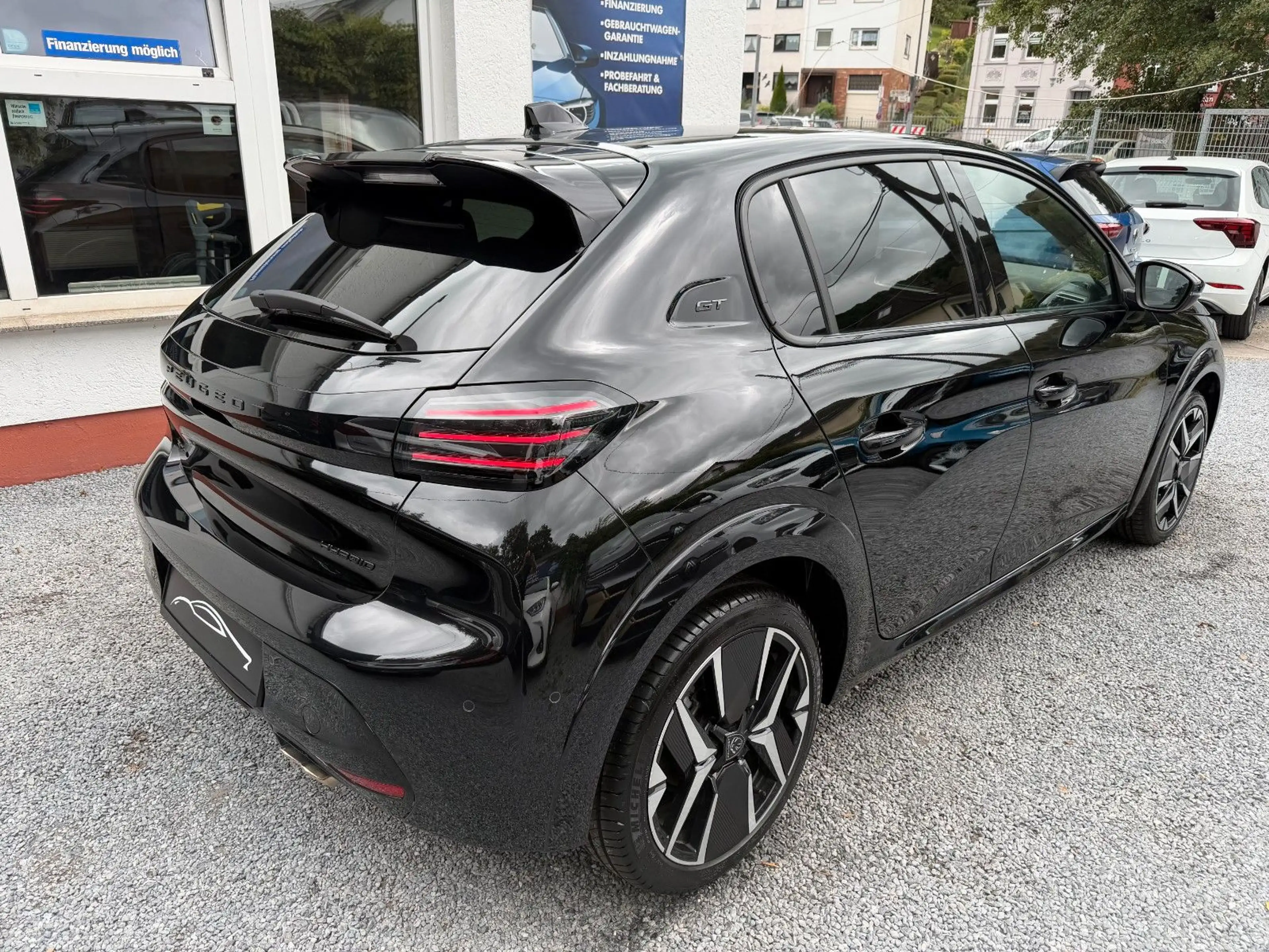 Peugeot 208 HYBRID 136 e-DSC6 GT SPORTPAKET 2025 — photo 9