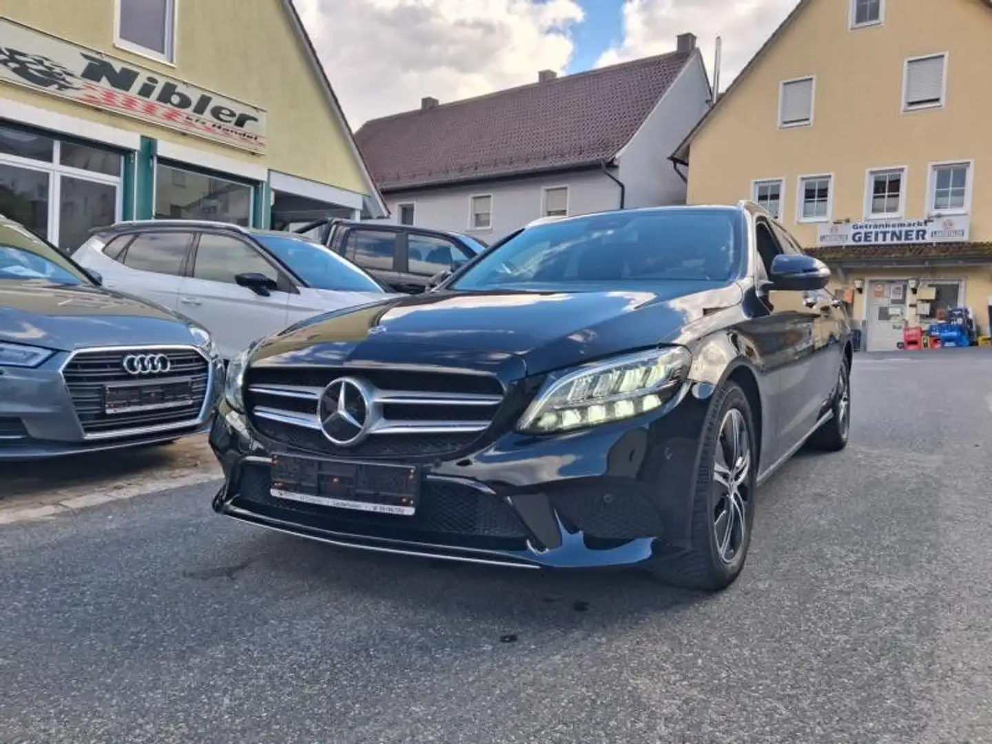 Mercedes-Benz C 180 T Avantgarde LED+AHK+DAB Schwarz - 1