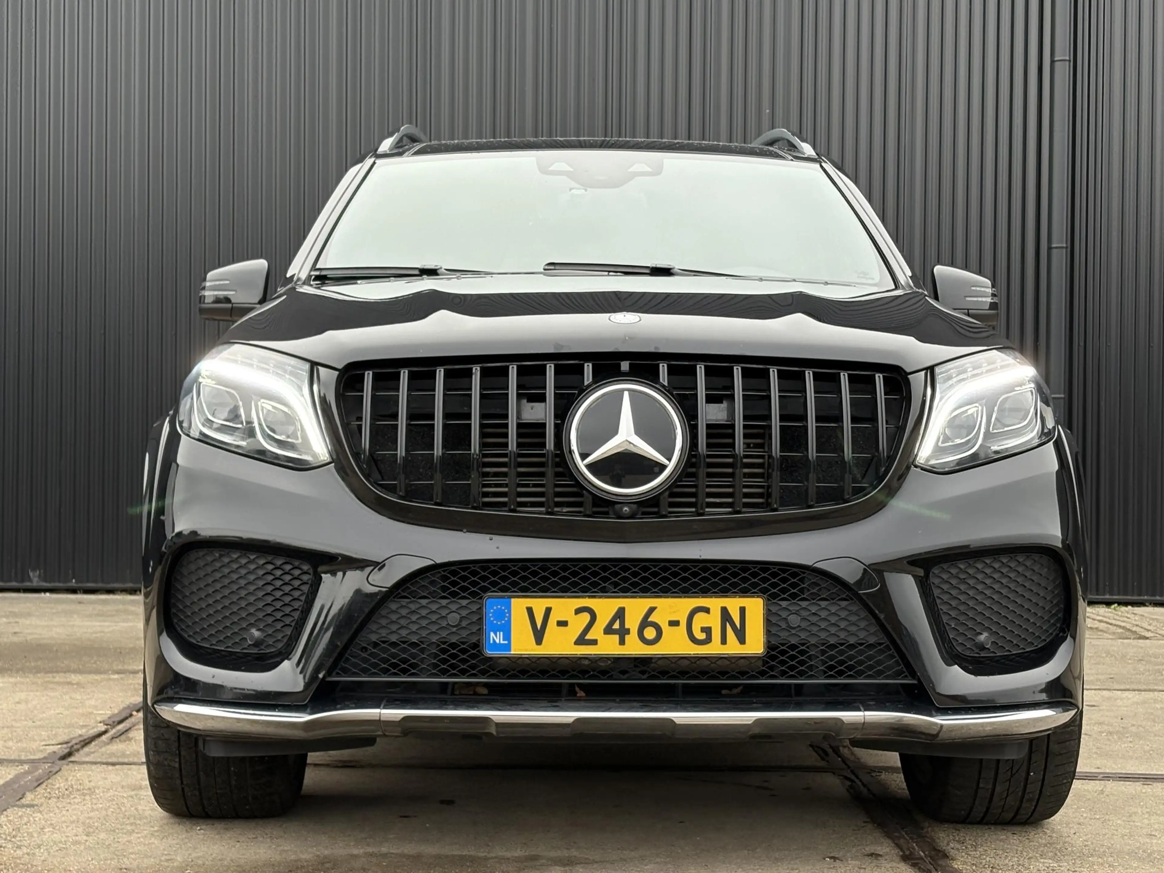 Mercedes-Benz GLS 350 d 4MATIC | AMG | AIRMATIC | 3500KG | 4x4 | GRIJS K — photo 4