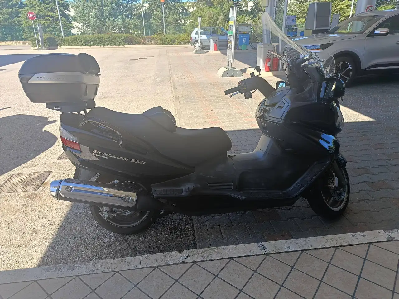 Suzuki Burgman 650