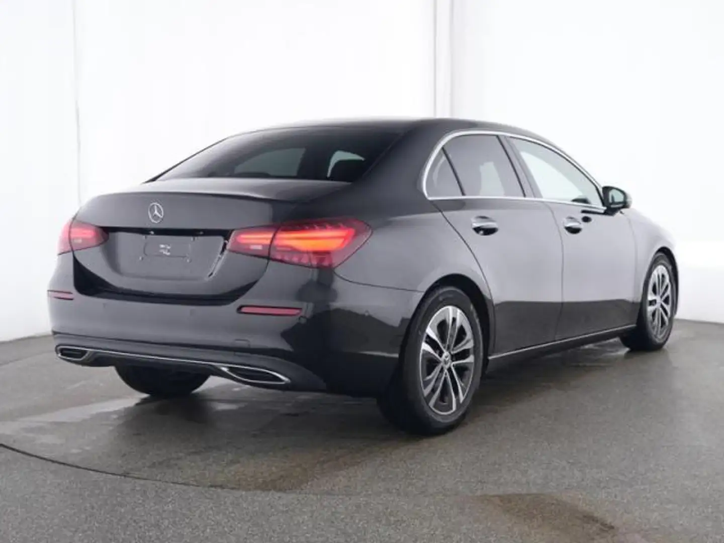 Mercedes-Benz A 200 Automatic 4p. Sport SEDAN BERLINA Nero - 2