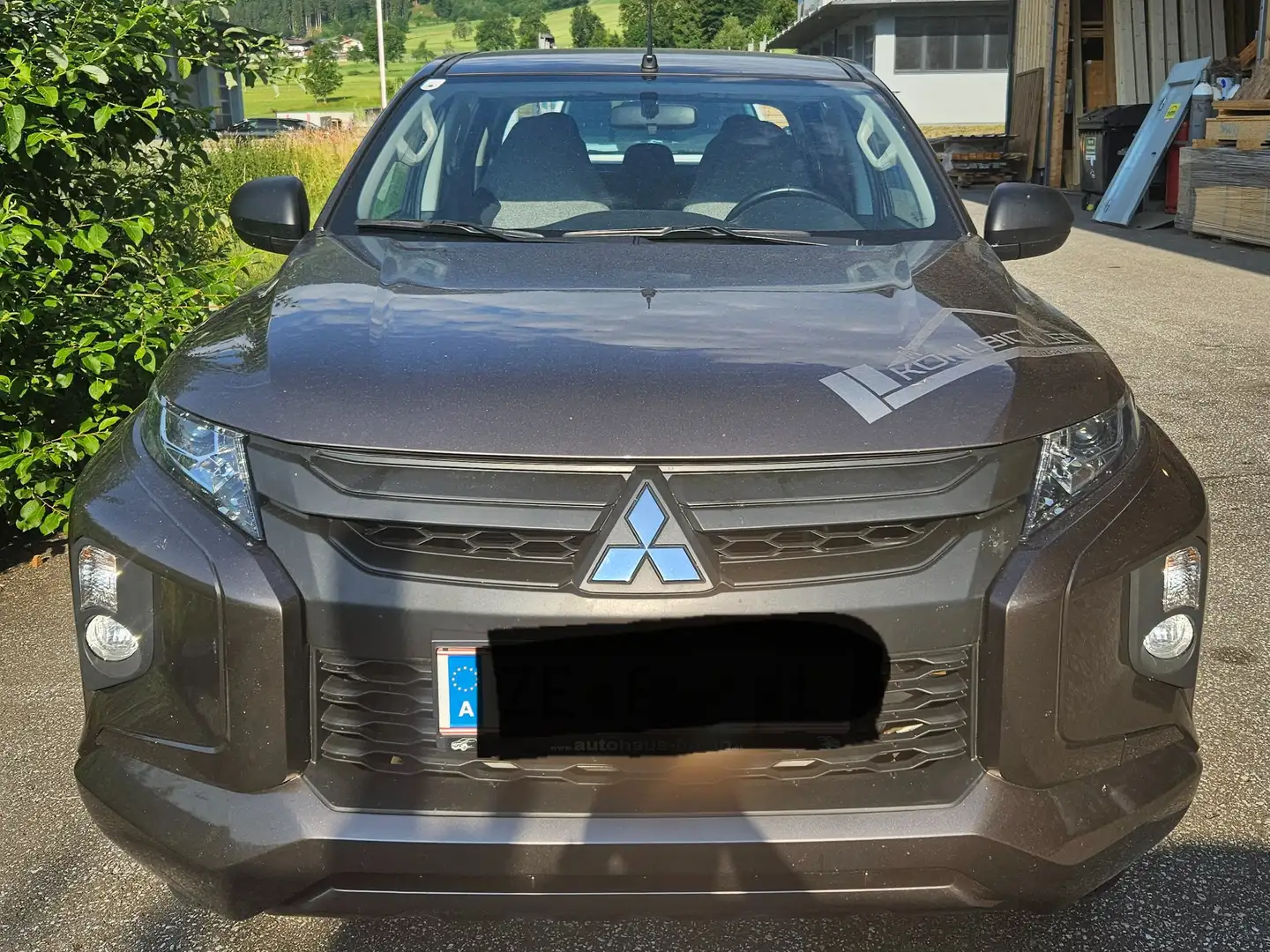Mitsubishi L200 DK DI-D 2,2 Editoin Allrad Braun - 1