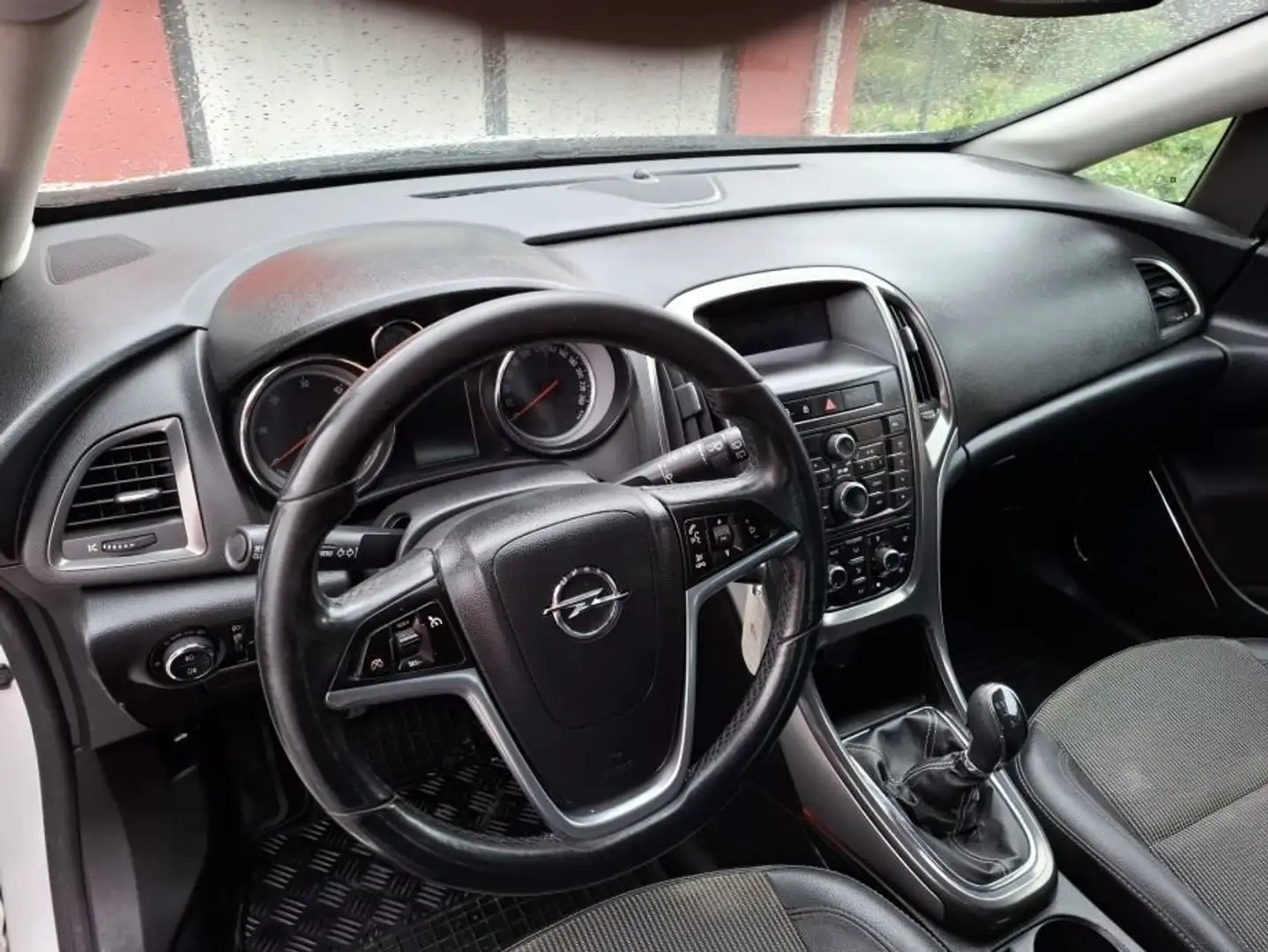 Opel Astra AFFAIRES BREAK 1.7 CDTI 110 PACK CLIM Blanc - 2